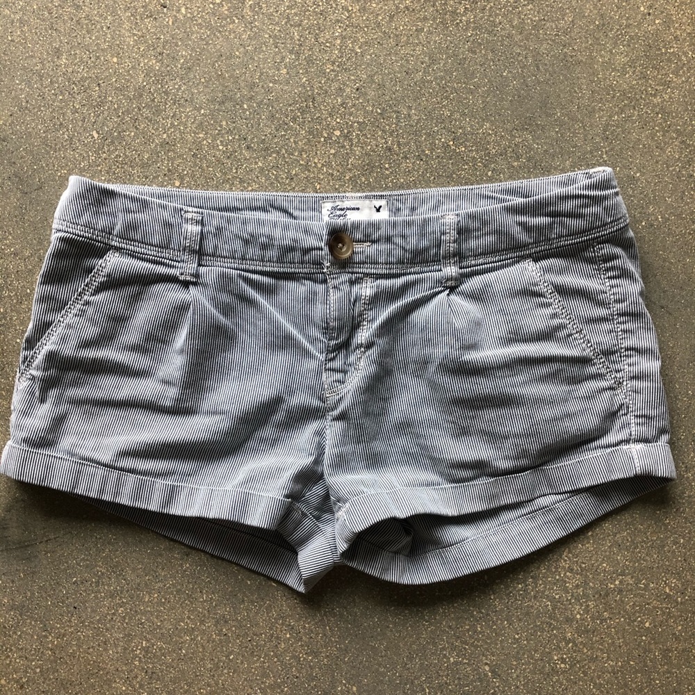 American Eagle shorts, M size